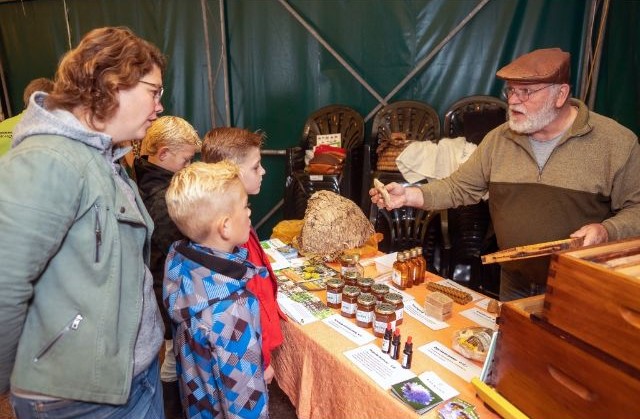 Buurmalsen Bijen bijenpraatjes uitleg